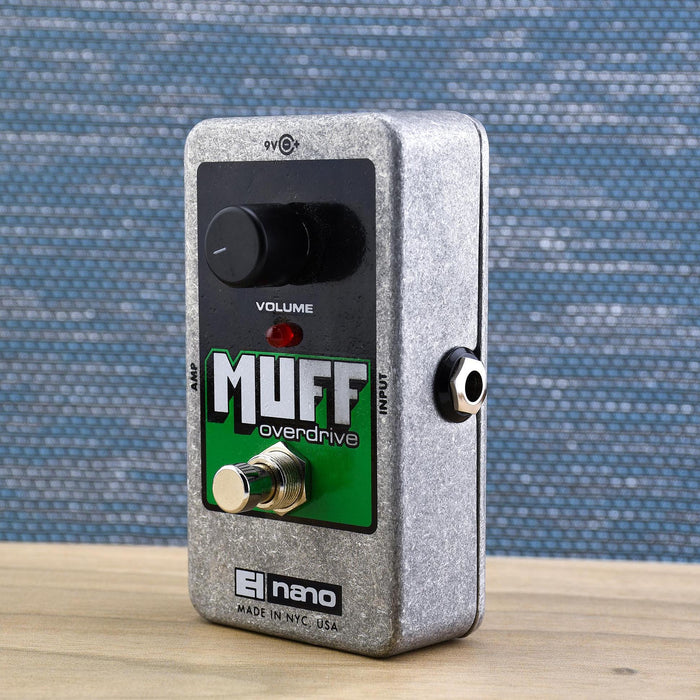 Efectos de distorsión y distorsión Nano Muff de Electro Harmonix