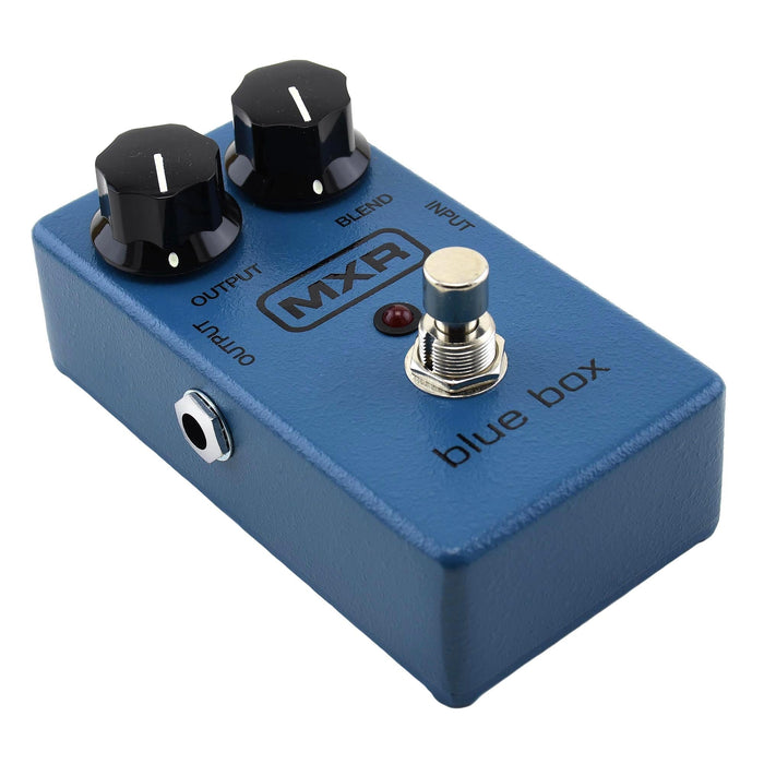 Pedal de distorsión MXR Blue Box